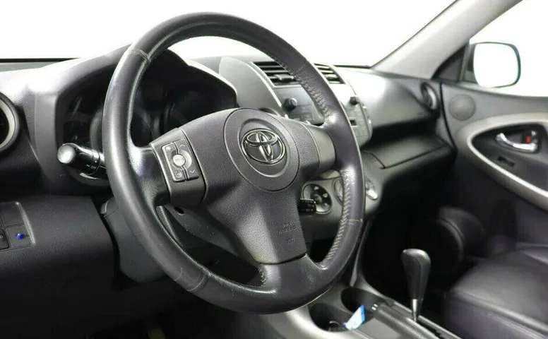 Toyota RAV4 2.0 Автомат