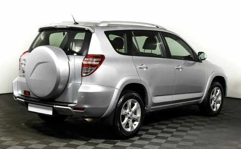 Toyota RAV4 2.4 Вариатор