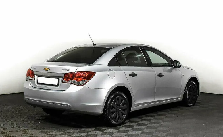 Chevrolet Cruze 1.6 Автомат