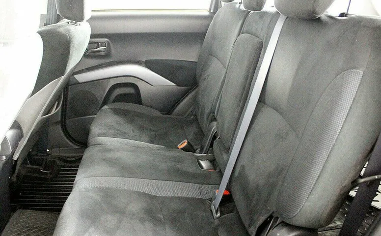 Mitsubishi Outlander 2.4 Вариатор