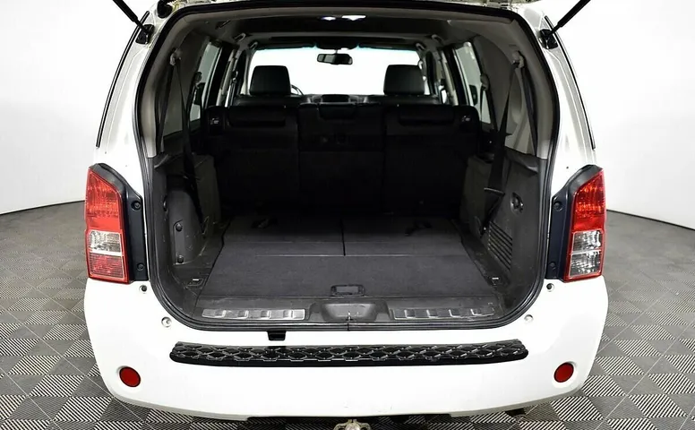 Nissan Pathfinder III