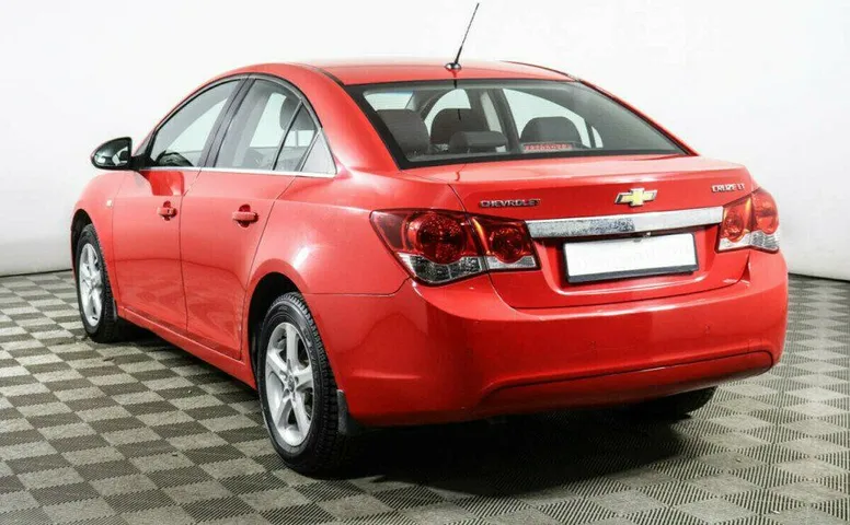Chevrolet Cruze 1.8 Автомат