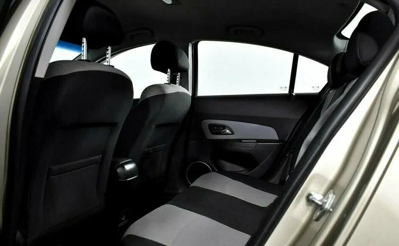 Chevrolet Cruze 1.6 Автомат