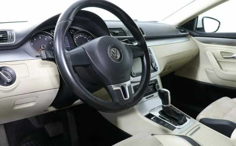 Volkswagen Passat CC 1.8 Робот