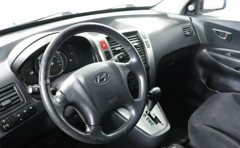 Hyundai Tucson 2.0 Автомат
