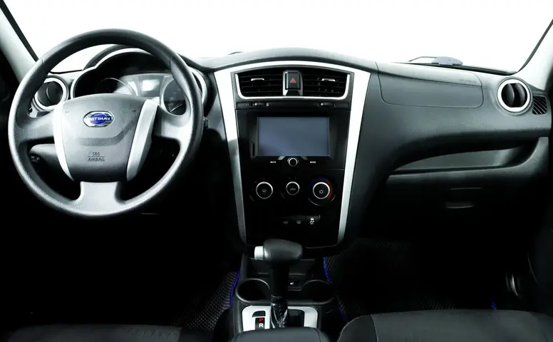 Datsun mi-DO