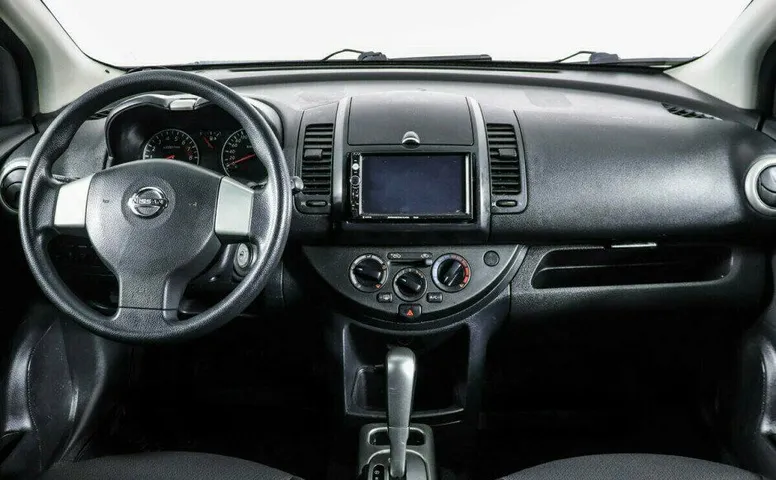 Nissan Note 1.6 Автомат