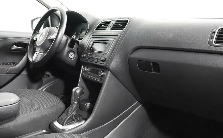 Volkswagen Polo V