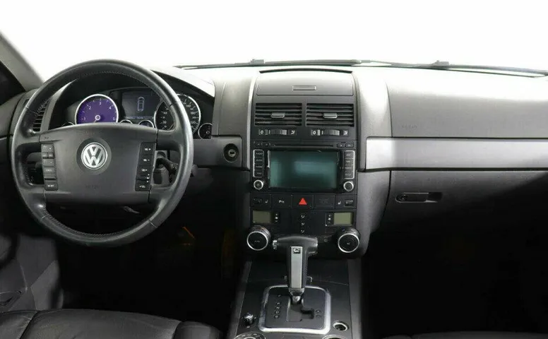 Volkswagen Touareg 3.0 Автомат