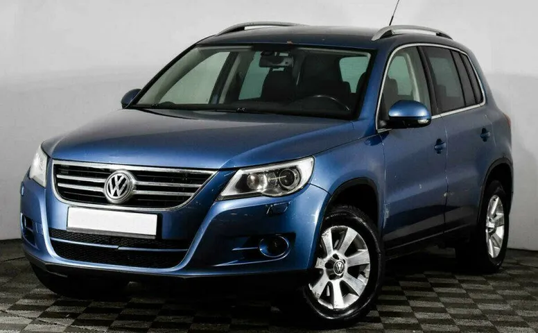 Volkswagen Tiguan 2.0 Автомат
