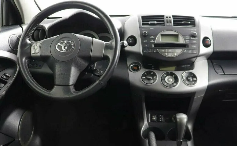 Toyota RAV4 2.0 Автомат
