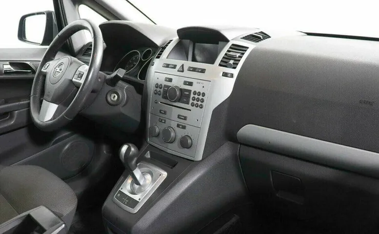 Opel Zafira 1.8 Робот