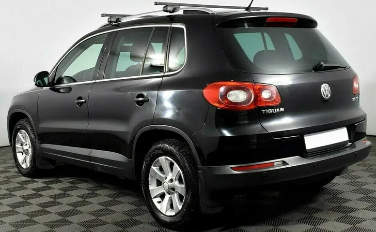 Volkswagen Tiguan 2.0 Автомат