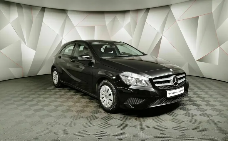 Mercedes-Benz A-Класс 180 7G-DCT (122 л.с.) Особая серия Черный