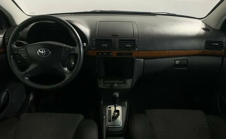 Toyota Avensis II Рестайлинг