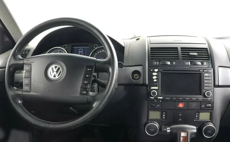 Volkswagen Touareg I