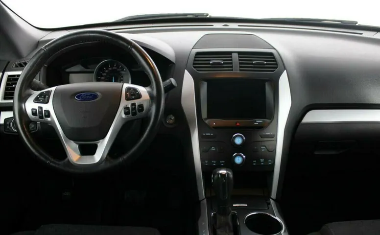 Ford Explorer V