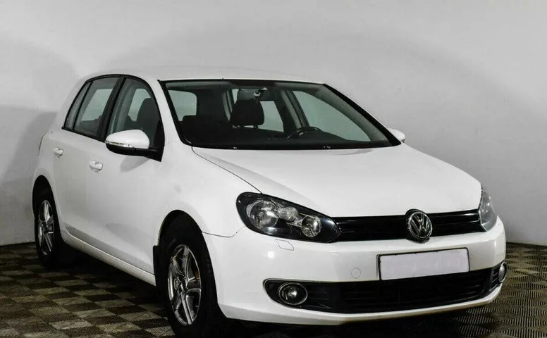 Volkswagen Golf 1.6 Робот