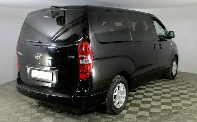 Hyundai Grand Starex 2.5 Автомат