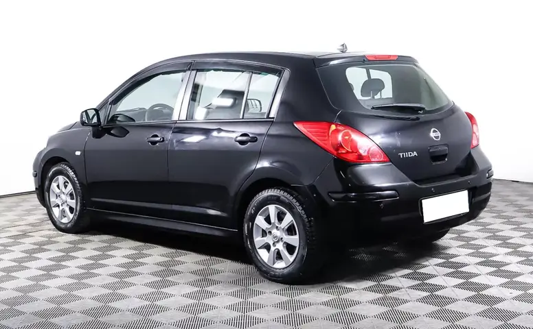 Nissan Tiida