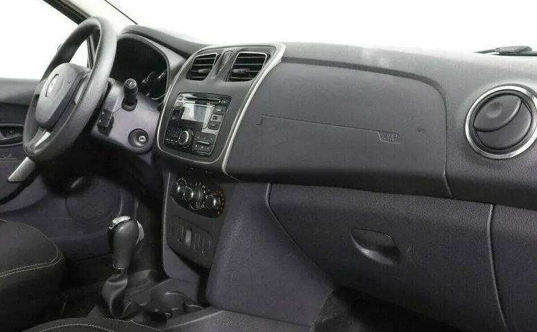 Renault Logan 1.6 Автомат