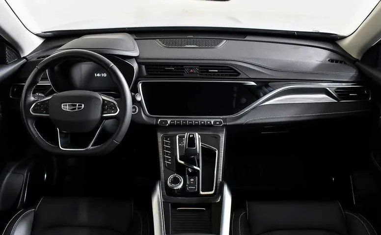 Geely atlas pro робот 2021 с пробегом 5 000 км