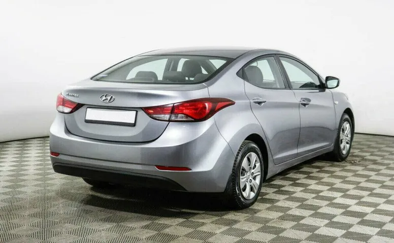 Hyundai Elantra 1.6 Автомат