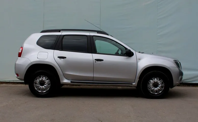 Nissan Terrano III (D10)