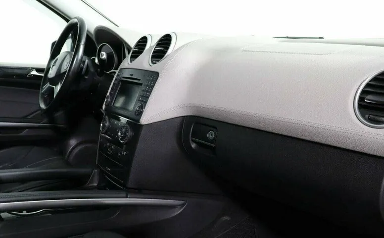 Mercedes-Benz M-Класс 3.0 Автомат