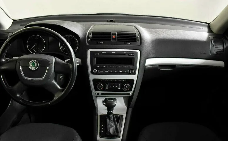 Skoda Octavia 1.6 Автомат