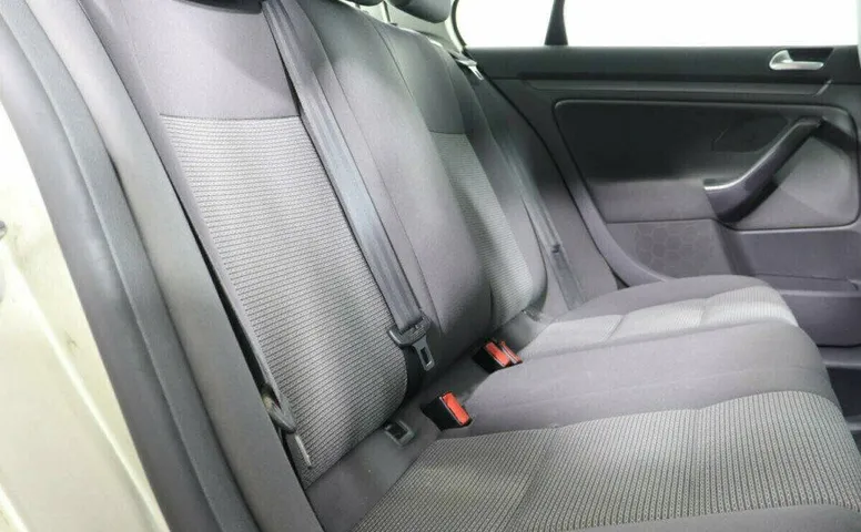 Volkswagen Jetta 1.6 Автомат