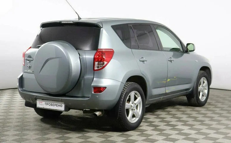 Toyota RAV4 2.0 Автомат
