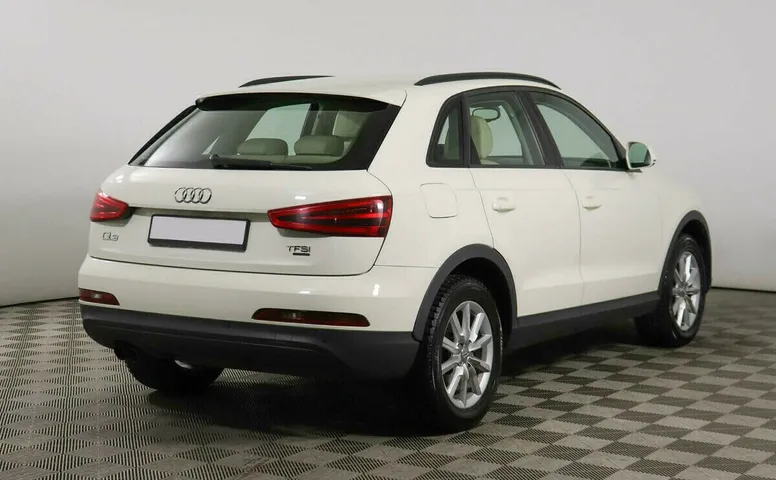 Audi Q3 I (8U)