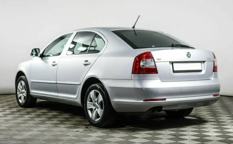 Skoda Octavia 1.8 Робот