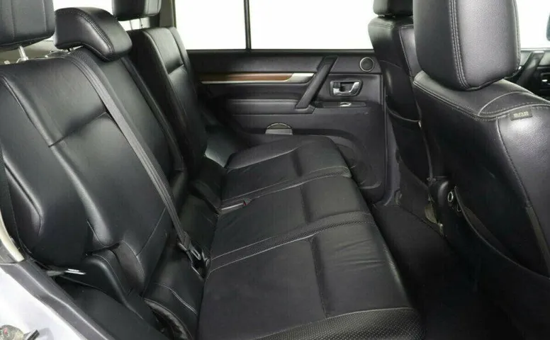 Mitsubishi Pajero 3.2 Автомат