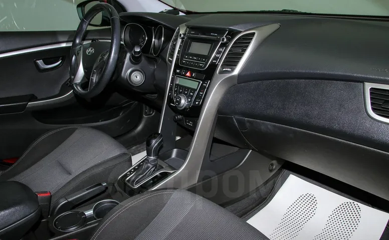 Hyundai i30, 2 поколение