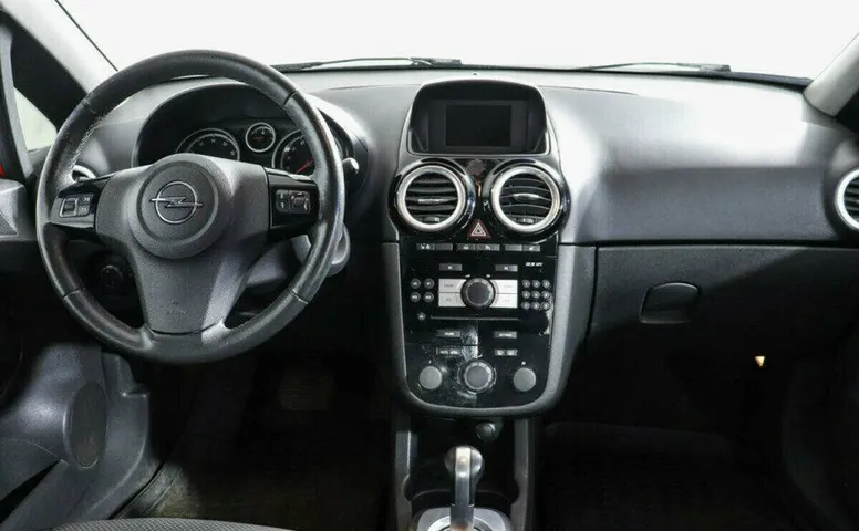 Opel Corsa 1.2 Робот