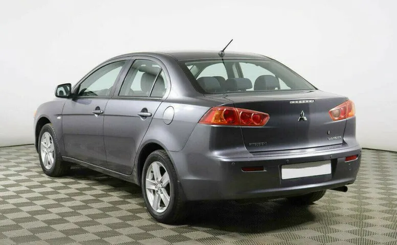 Mitsubishi Lancer 1.8 Вариатор