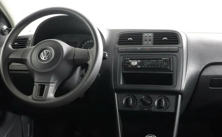 Volkswagen Polo V