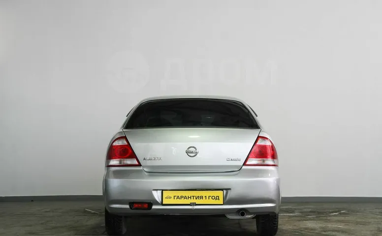 Nissan Almera Classic, 1 поколение