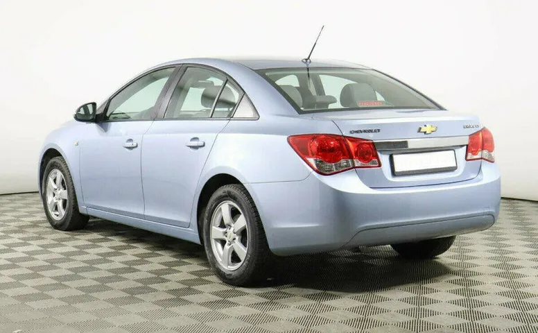 Chevrolet Cruze 1.6 Автомат