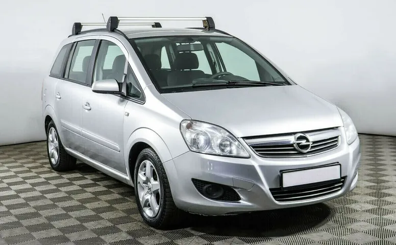 Opel Zafira B Рестайлинг