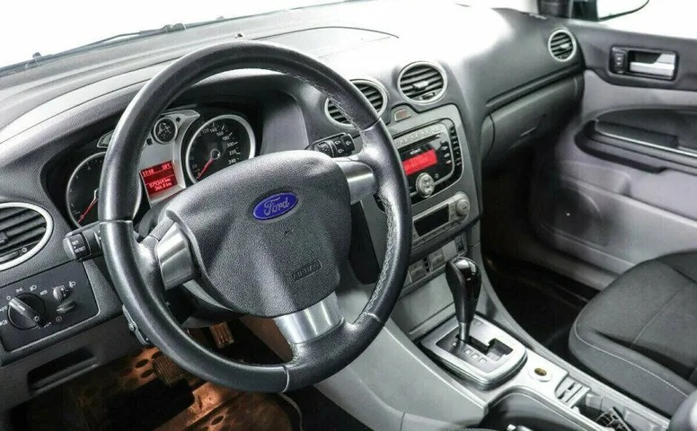 Ford Focus 1.6 Автомат