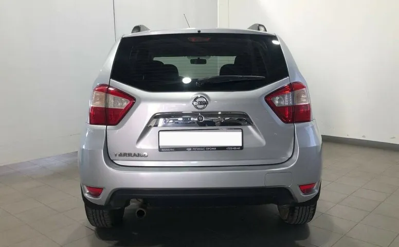 Nissan Terrano III (D10)