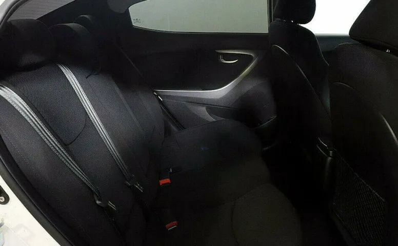 Hyundai Elantra 1.8 Автомат