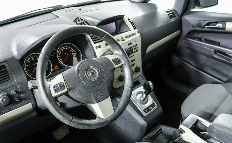 Opel Zafira 1.8 Робот