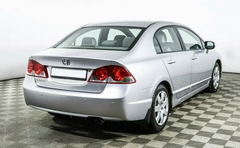 Honda Civic 1.8 Автомат
