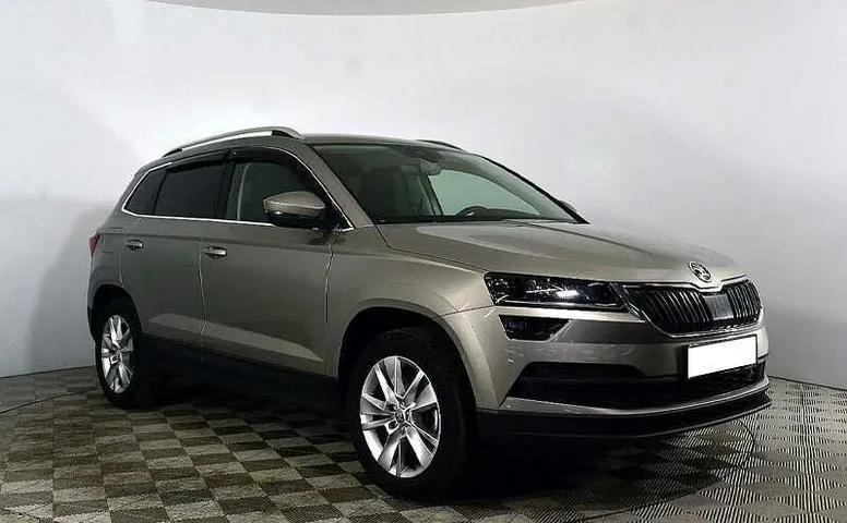 Skoda karoq мкпп 2021 с пробегом 18 310 км