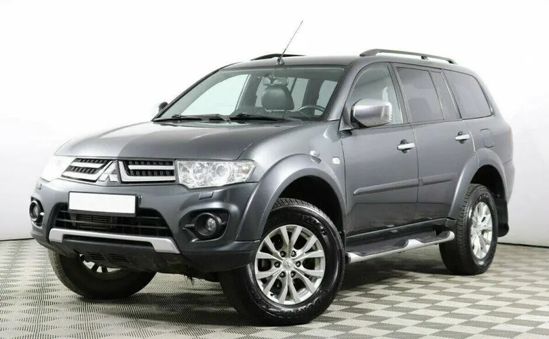 Mitsubishi Pajero Sport 2.5 Автомат