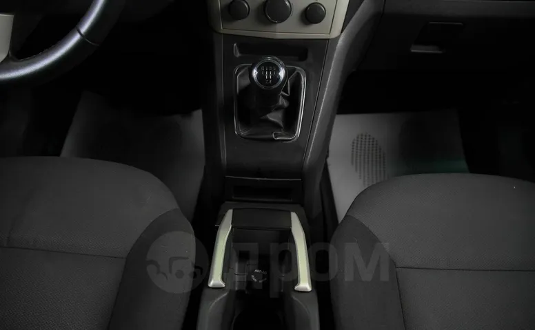 Opel Zafira, 2 поколение